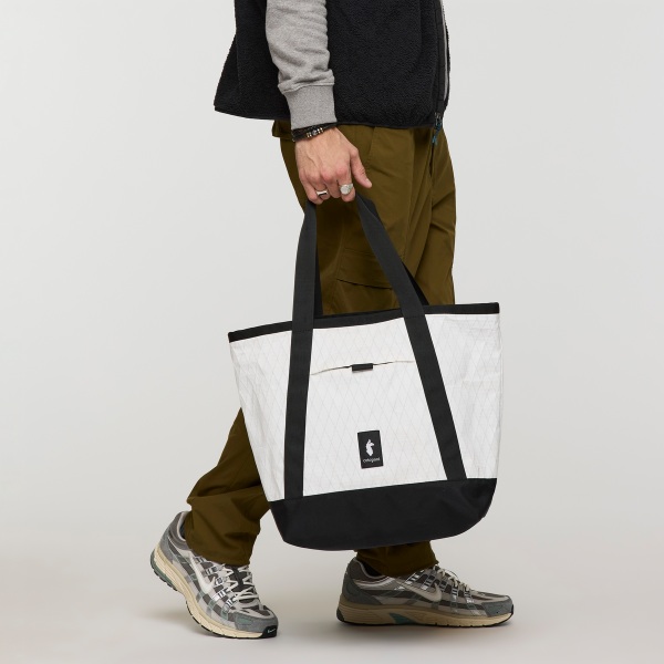 Contiguo 22L Tote - Image 38